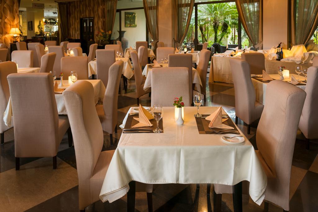 The Royal Corin Thermal Water Spa & Resort - Adults Only La Fortuna Exterior photo